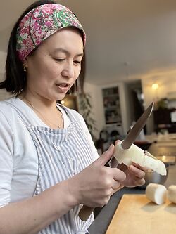 Aki Henderson of miki meshi