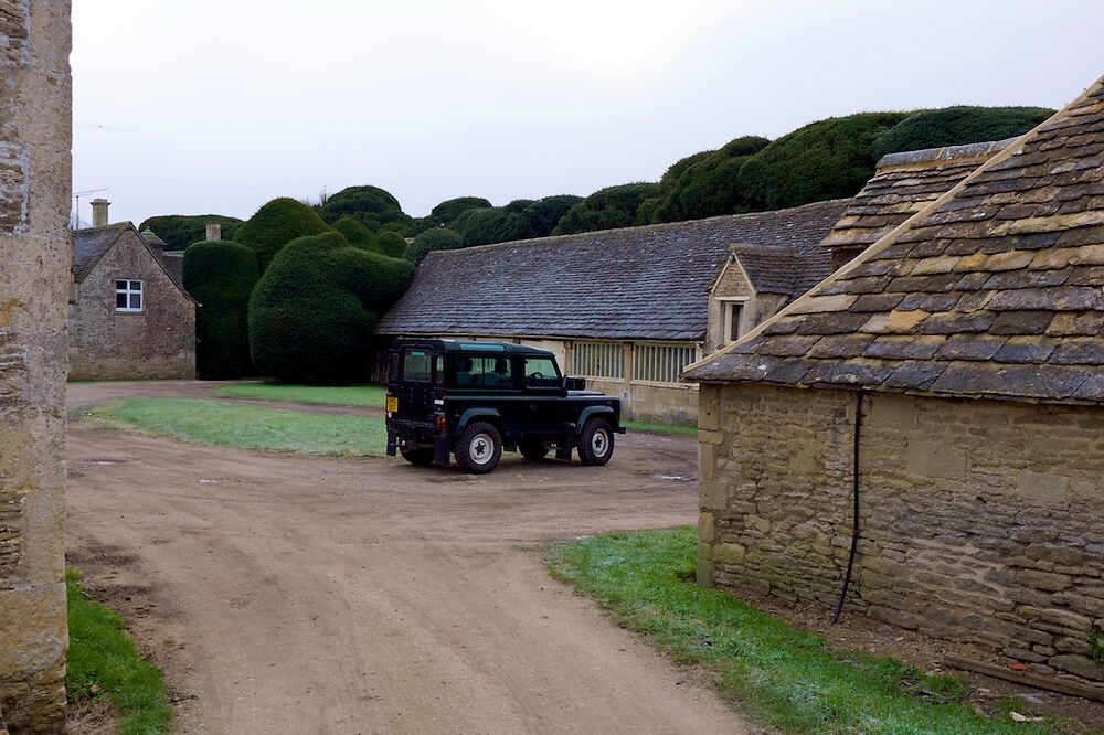 Corsham Court Yew Landrover