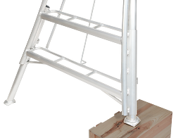 Niwaki Tripod Ladder Adjustable Leg Detail