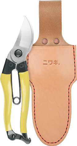 Niwaki Mainichi Secateurs • Right Handed with Standard Leather Holster
