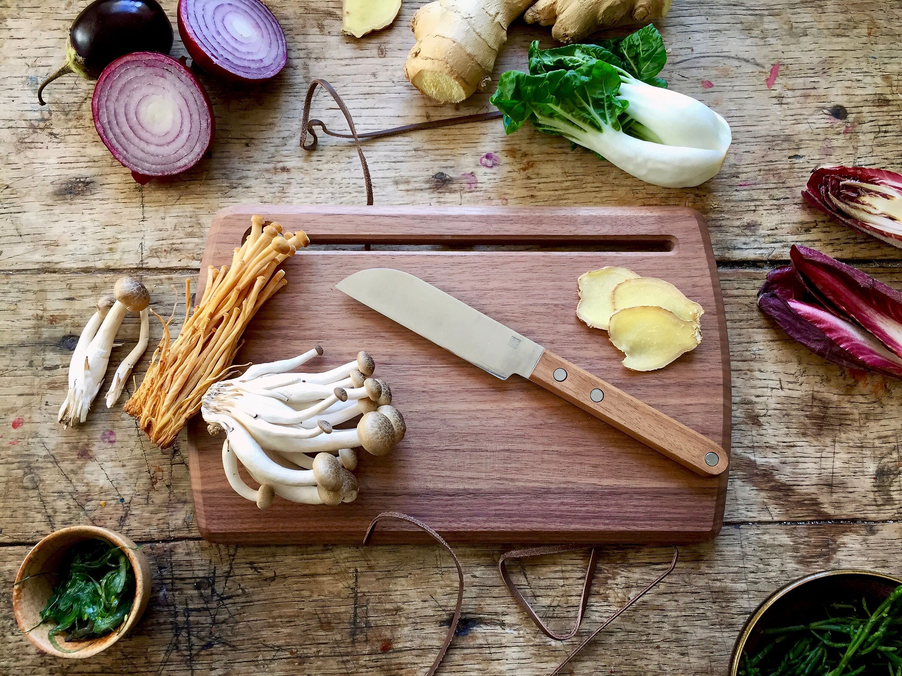 Ajigataya Chopping Board & Knife