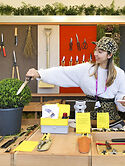 Niwaki stand at Chelsea Flower Show 2023 with box ball and Niwaki Hakari Topiary Clippers in action