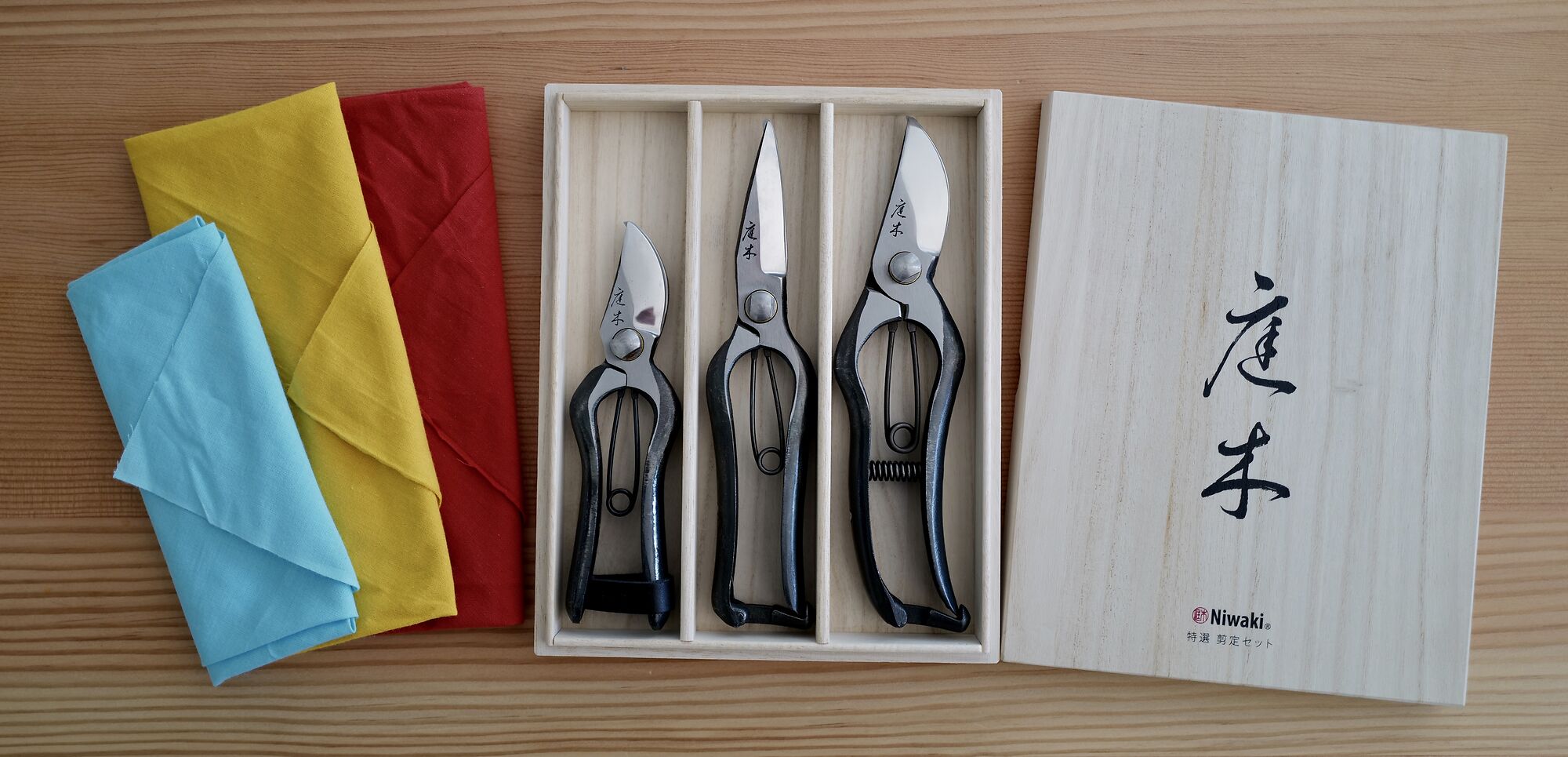 Niwaki Japanese Tripod Ladders, Fine Pruning Tools & Other Great